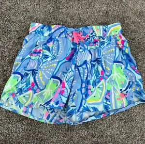 Lilly Pulitzer Luxletic Shorts thumbnail 1