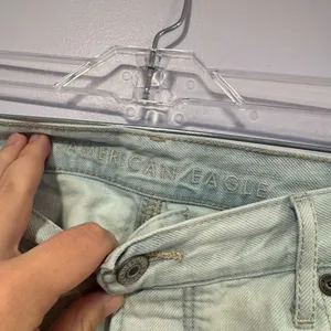 American eagle 90s boyfriend distressed denim‎ short thumbnail 2