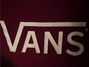 Vans women’s  Burgundy Crew Neck Logo Tee thumbnail 3