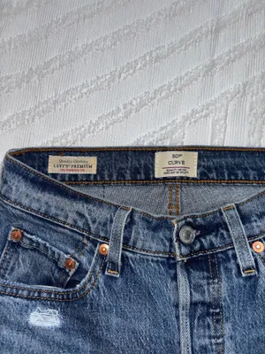 Levi’s 501 Jeans thumbnail 6