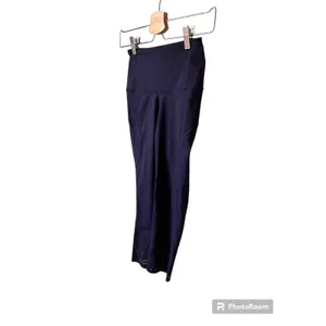 Lululemon Anew Crop (21") Hero Blue size 2 leggings thumbnail 4