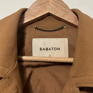 Aritzia Babaton The Stedman Coat Tan Brown Small thumbnail 3