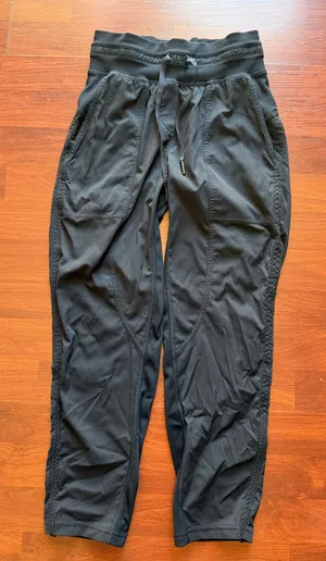 Lululemon Crop Pants Black Dance Studio thumbnail 4