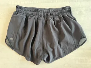 Lululemon Hotty Shorts 2.5" thumbnail 2