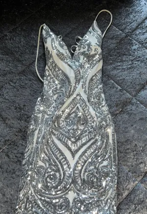 Windsor White & Silver Dress thumbnail 3