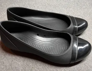 Crocs Cap Toe‎ Flat Ballet Slip On Size 8 Black thumbnail 1
