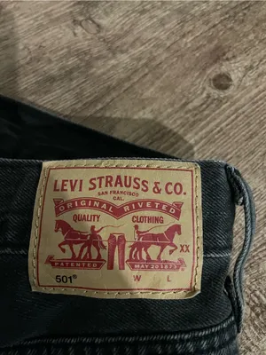 Levi's 501 Original Short Black Denim Button Fly Size 32 thumbnail 3