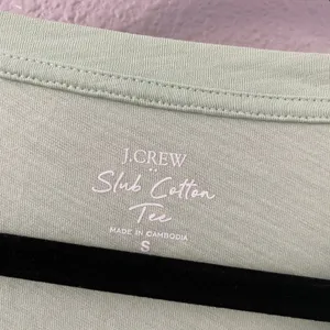 NWT J. Crew Factory Light Green T-Shirt S V Neck Lightweight 100% Cotton Tee thumbnail 3
