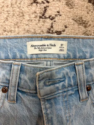 Abercrombie 90s High-Rise Jeans Straight thumbnail 3