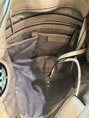 Michael Kors hobo bag thumbnail 9