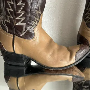Vintage Brown Tan Leather Western Festival Wingtip Mid Calf Heeled Cowboy Boots thumbnail 8