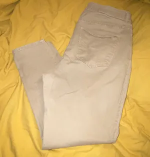 Khaki Skinny Jeans thumbnail 2