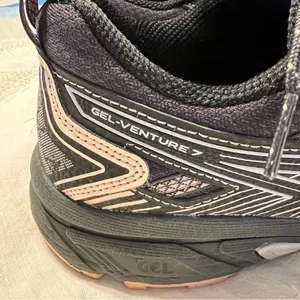 ASICS Gel Venture 7 Running Sneakers Shoes Women’s Size 7 Black Gray 1012A983 thumbnail 3