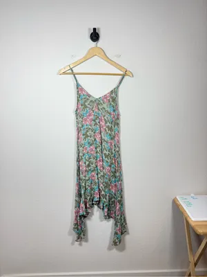 Ariat Camo Floral Asymmetrical Handkerchief Hem Tank Dress Rayon Small thumbnail 4