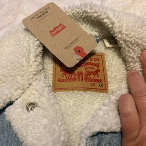 Levi’s Denim Trucker Jacket Sherpa Lined thumbnail 3