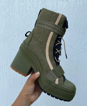Converse GR82 Chuck Taylor Boots thumbnail 1