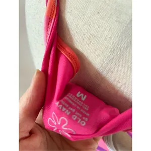 Old navy pink bra medium thumbnail 3