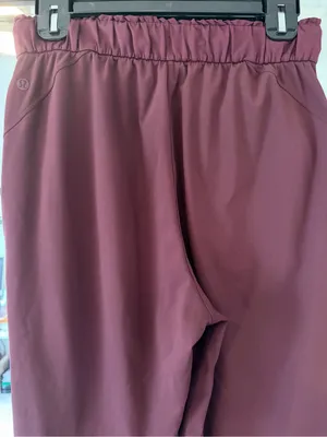 Lululemon Stretch High Rise 7/8 Length Pant 25" Red Merlot size 6 Active Wear S thumbnail 3