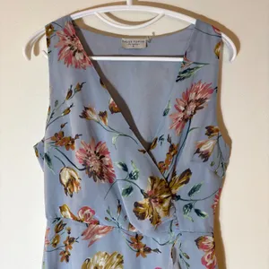 Dress Forum‎ Floral High Low Maxi Dress Surplice Neck Blue Size Medium thumbnail 2