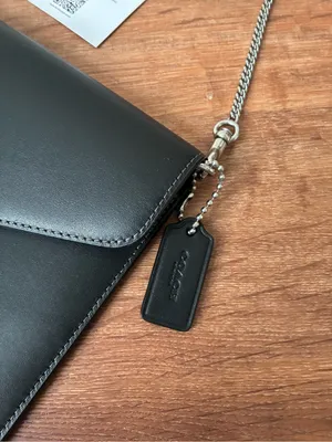 Coach Essential Small Leather Clutch Chain Crossbody Purse thumbnail 6