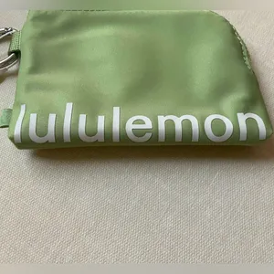 Lululemon Clippable Card Pouch - Edamame Green thumbnail 2