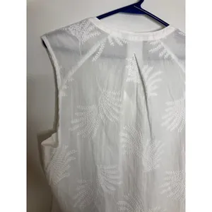 Royal Robbins Button Down Top Womens M White Excellent Embroidered Sleeveless thumbnail 8