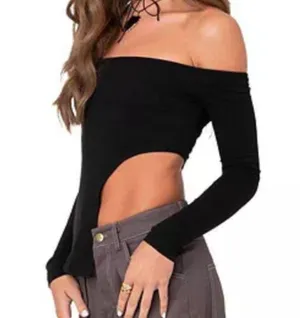 Edikted Asymmetric Off Shoulder Top - Black Size L thumbnail 2