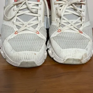 On Running Cloudflyer White Coral Women 7.5 21.99626 Helion CloudTec Sneakers thumbnail 4