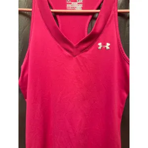 Under Armour Heat Gear Pink Razor Back Workout Tank Size Small thumbnail 3