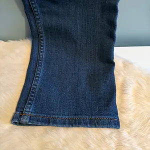 Carhartt Women’s Relaxed Fit Tall Jeans thumbnail 4