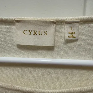 Cyrus Women's Cream Knit Batwing Soft Cozy Sweater Cabincore Large thumbnail 2