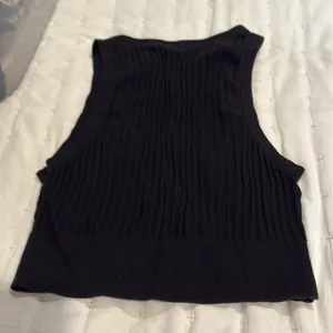 Free People black cropped lightweight sleeveless sweater thumbnail 4