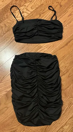 Black Ruched Two thumbnail 1