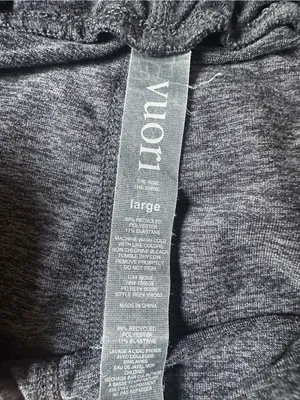 Vuori Women’s Performance Joggers heathered charcoal camouflage, size Large thumbnail 4