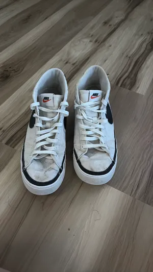 Nike Shoes Women’s thumbnail 3
