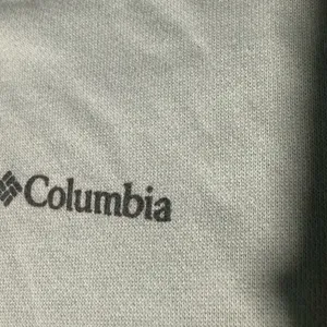 Columbia women’s Light Green Hoodie thumbnail 3