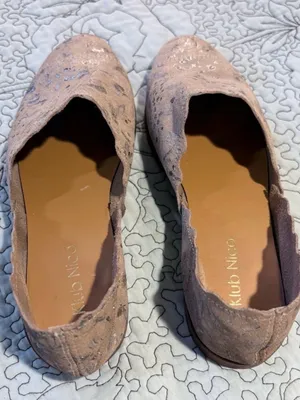 💥KLUB NICO Georgette Scalloped Pewter Floral Flat Made in Spain EU 36 US 6💛 thumbnail 4