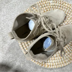 Sorel Women’s Evie Lace-Up Waterproof Suede Ankle Bootie Casual in Beige 7.5 thumbnail 9