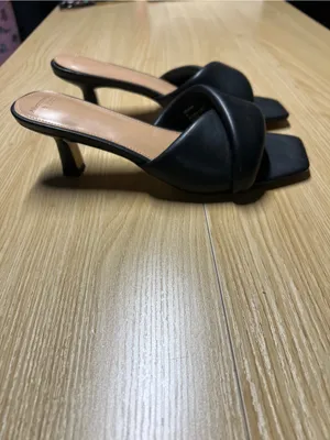 Abercrombie & Fitch Black Padded Crossover Heeled Mules Size 9 thumbnail 7
