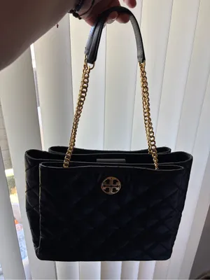 Authentic Tory Burch WILLA Quilted Chain Tote - Black NWT thumbnail 3