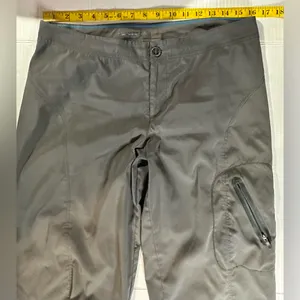 Columbia Women's Omni‎ Shield Gray Hiking Pants Repellent Size 8w 18L Pre-owned thumbnail 2