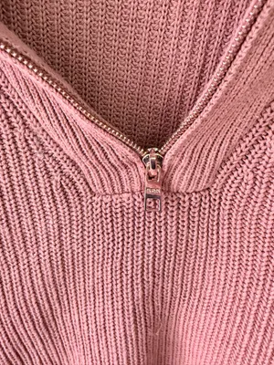 Pink Rose Pink Sweater Rose thumbnail 4