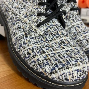 Torrid Navy Cream Tweed Combat Boots Wide Width 11WW Side Zip‎ Lug Sole 18827296 thumbnail 5