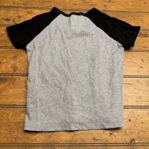 RUE 21 FADED ROSE‎ NEW YORK Baby Tee Medium thumbnail 2