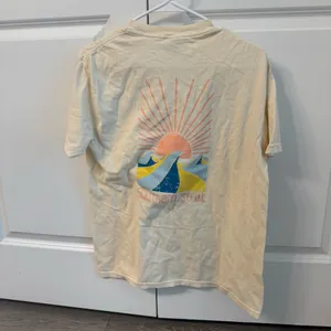 Southern Strut Comfort Colors medium short sleeve tee shirt ivory NWT thumbnail 2