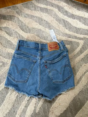 Women’s Levi’s high waisted distressed jean shorts 24 thumbnail 2