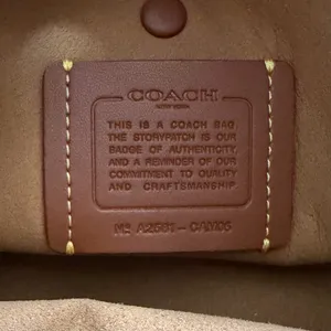 Coach Empire 28 Honey Brown thumbnail 10