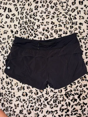Lululemon Black Speed Up Shorts Size 8 thumbnail 2