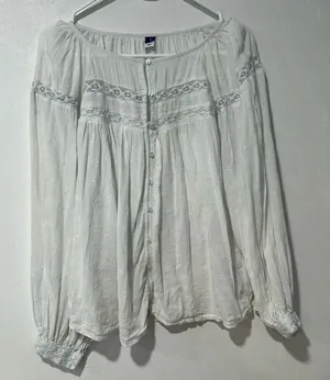 Old navy blouse thumbnail 1