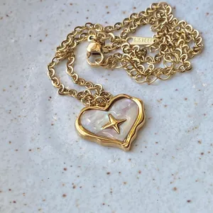 Handmade gold tone stainless steel heart sparkle white shell necklace🐚⭐️🌀 thumbnail 7